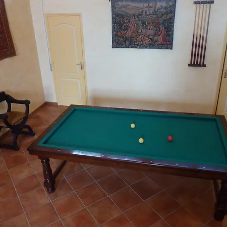 Les Murets De Treze Bed & Breakfast *